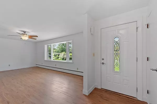 Lancaster, MA 01523,405 Goss Lane