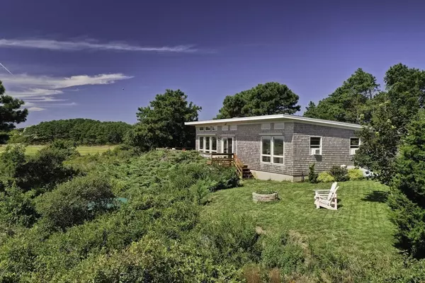 Wellfleet, MA 02667,60 5th Avenue