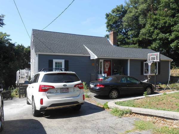 24 Riverview St, Dedham, MA 02026