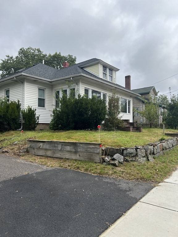 Holbrook, MA 02343,338 Union St