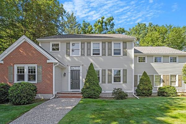 89 Phillips Cmn,  North Andover,  MA 01845