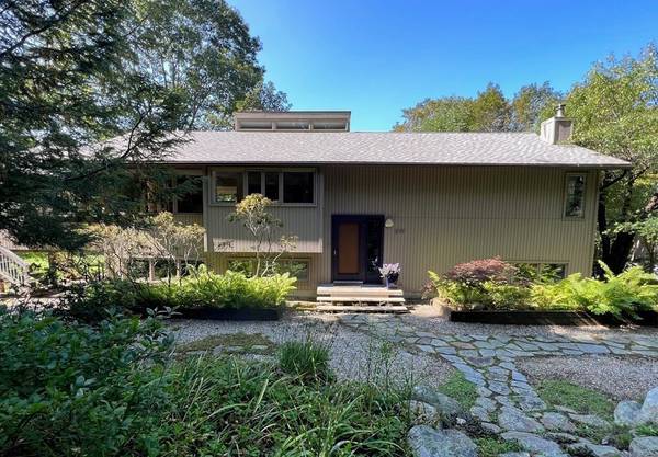 319 Ball Hill Rd, Princeton, MA 01541