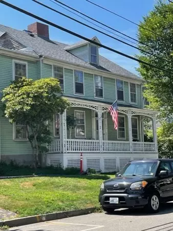 142 Bradford Street, Bristol, RI 02809