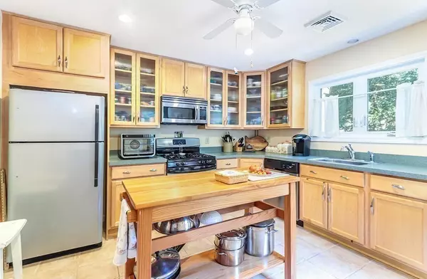 Dennis, MA 02638,59 Route 6a #22-4