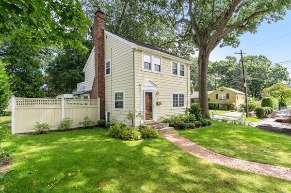 28 Mathaurs St, Milton, MA 02186