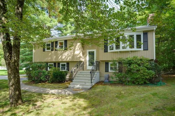 61 Valentine Rd, Northborough, MA 01532