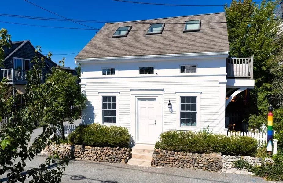 1 Winthrop Street, Provincetown, MA 02657