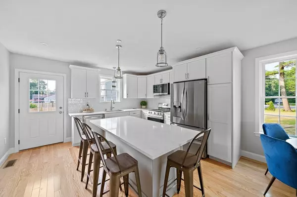 Pembroke, MA 02359,30 Old Washington Street #9