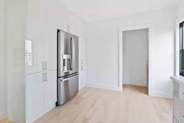 Boston, MA 02128,44 Cottage Street #3