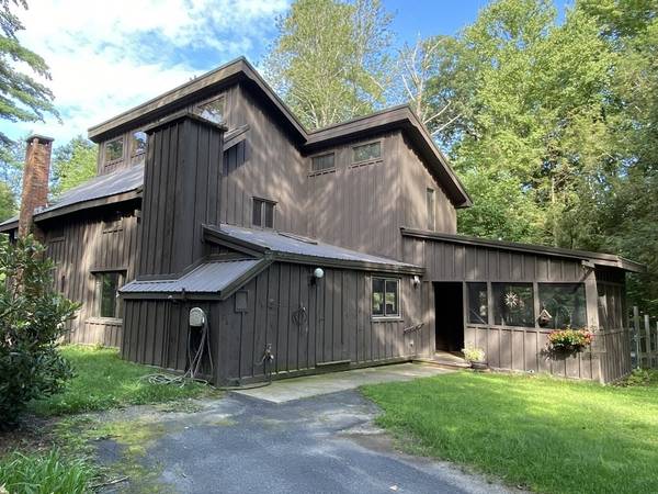 Northfield, MA 01360,10 Ferncliff Cir