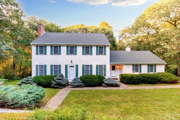 5 Fish House Rd, Sandwich, MA 02537