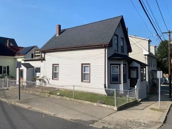 5 Hollingsworth Street, Lynn, MA 01902