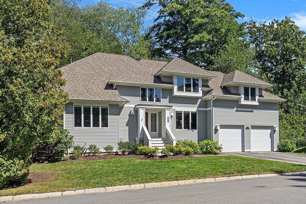 7 Cape Ann Circle, Ipswich, MA 01938