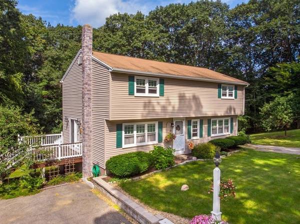 31 Donnelly Cross Rd, Spencer, MA 01562