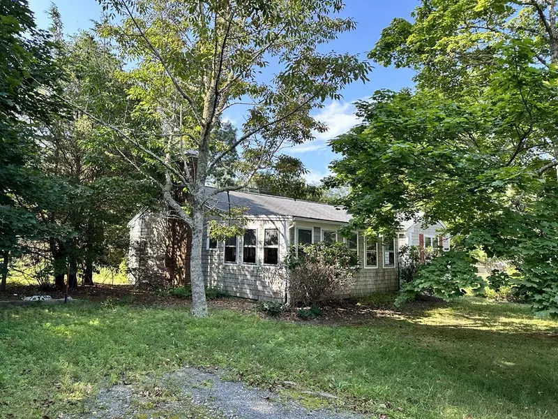 49 Hazelmoor Rd, Yarmouth, MA 02664