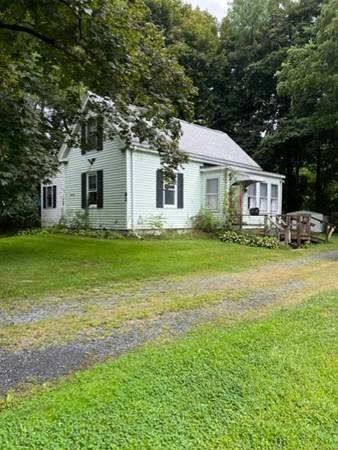 82 Cross St, East Bridgewater, MA 02333