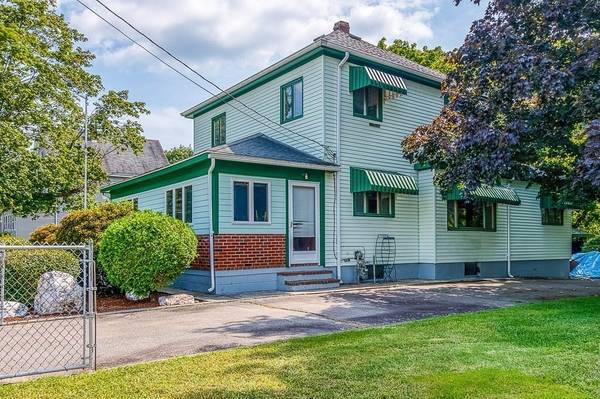 84 Crapo St, Bridgewater, MA 02324