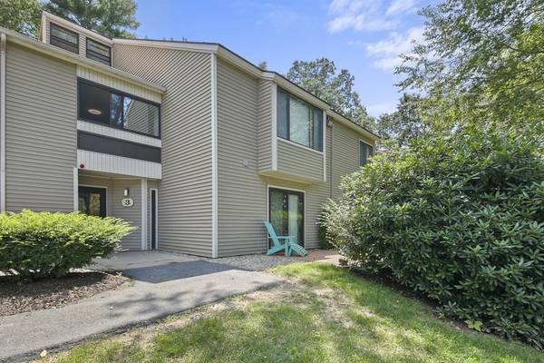 3 Thayer Pond Drive #10, Oxford, MA 01537