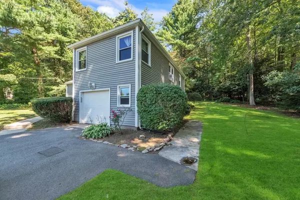 East Longmeadow, MA 01028,107 Fernwood Dr