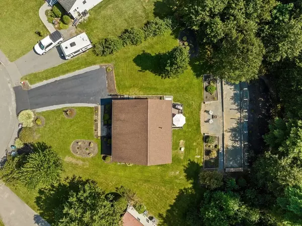 Raynham, MA 02767,48 Aspen Hollow