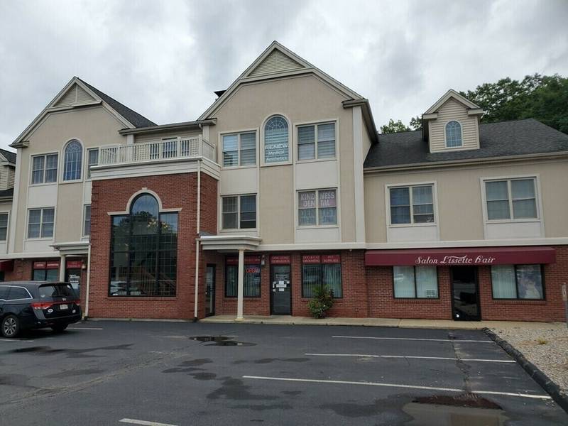 1032 Turnpike St #301, Canton, MA 02021