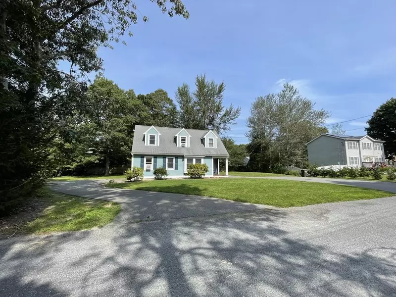 10 Victory Ln, Yarmouth, MA 02664