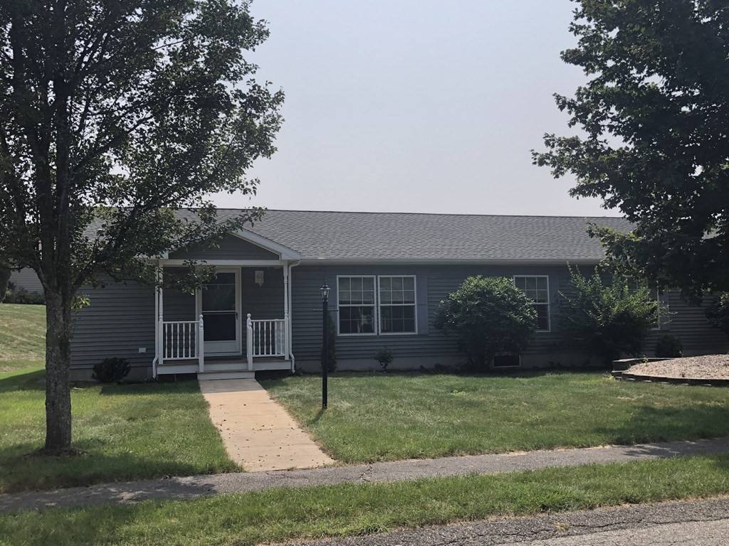5402 Oak Point Drive, Middleboro, MA 02346