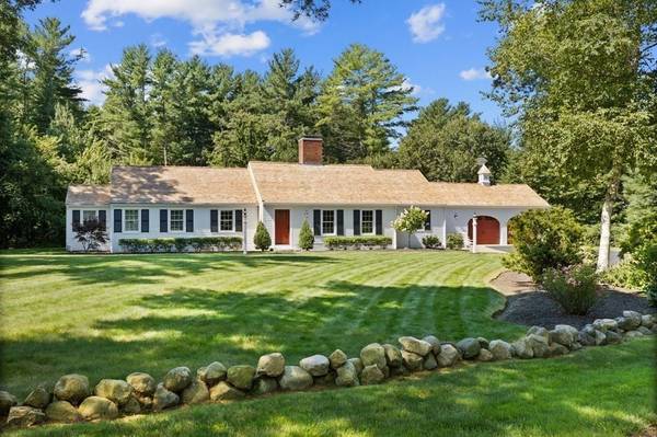 40 Barque Hill Dr, Norwell, MA 02061