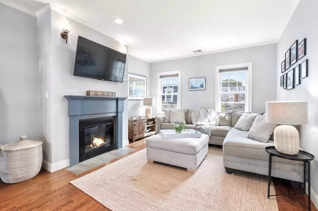 Boston, MA 02129,62 Sullivan Street #3