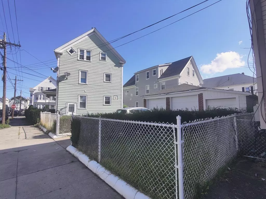 New Bedford, MA 02740,148 Rockland Street