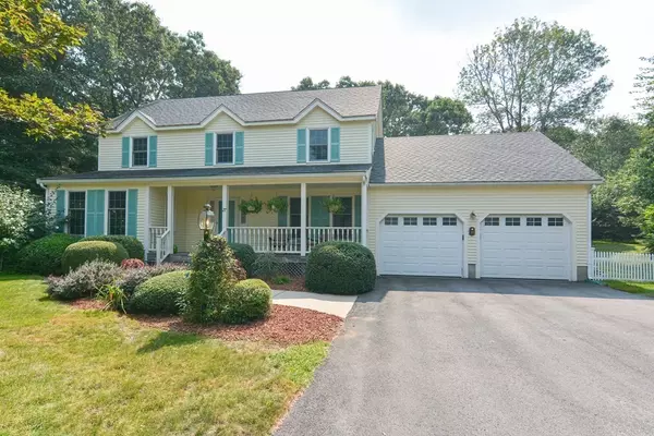 27 Wisteria Dr, Walpole, MA 02081