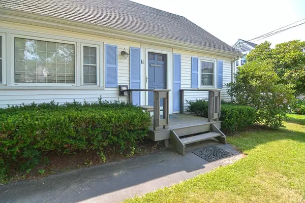 Falmouth, MA 02536,11 Montauk St