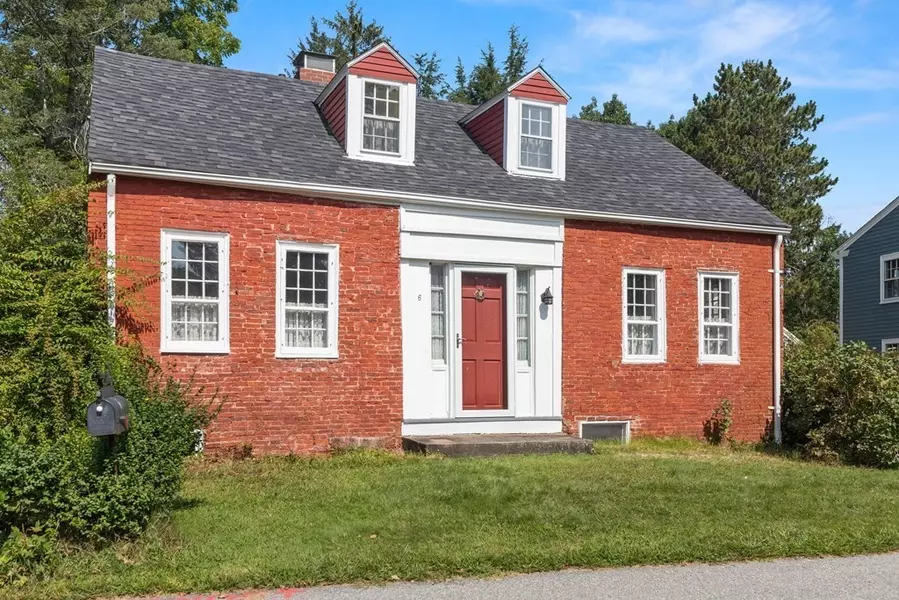 6 Training Field Rd, West Newbury, MA 01985
