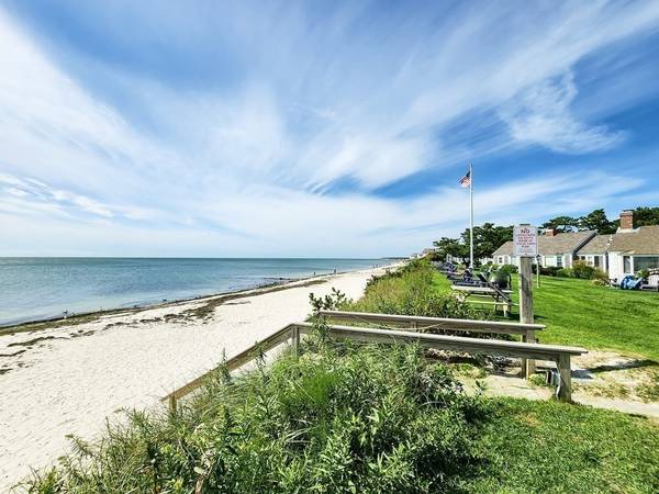 135 S Shore Dr #15, Yarmouth, MA 02664