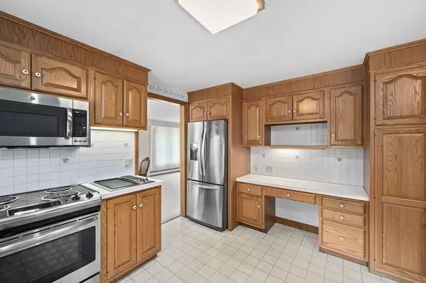 Randolph, MA 02368,66 Silver St