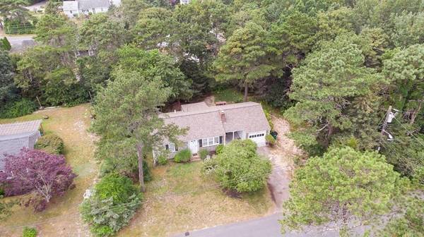 Yarmouth, MA 02673,21 Yelverton Ln