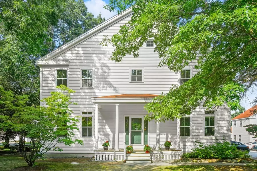 11 S Commons #A, Lincoln, MA 01773