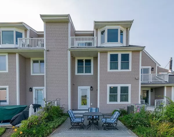 Quincy, MA 02171,23 Harbourside Rd #23
