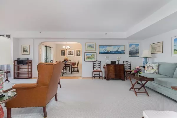 Newton, MA 02467,250 Hammond Pond Pkwy #1410S