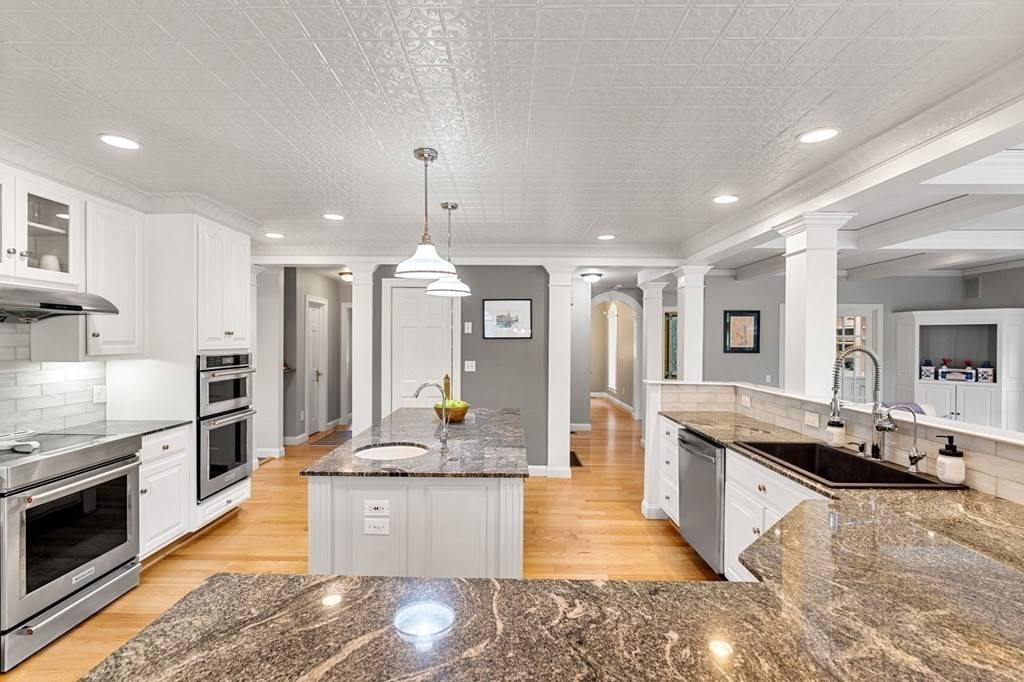 West Newbury, MA 01985,83 River Rd