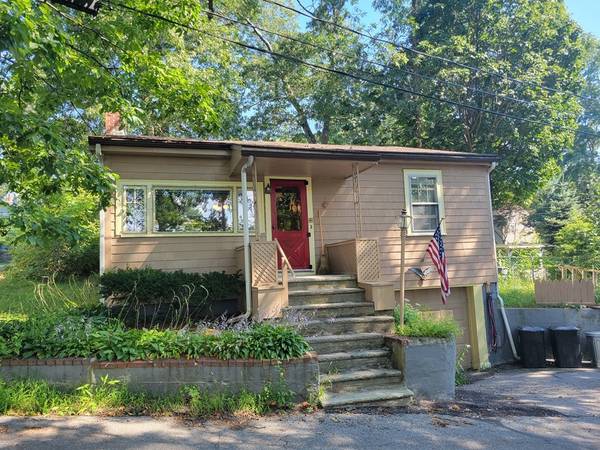 12 Hillside Road, North Reading, MA 01864