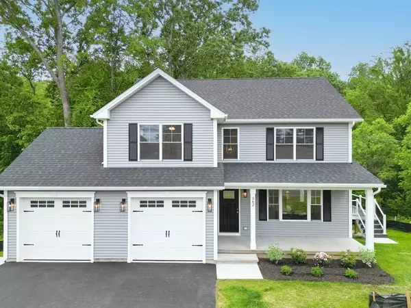 362 Poplar St, Agawam, MA 01001