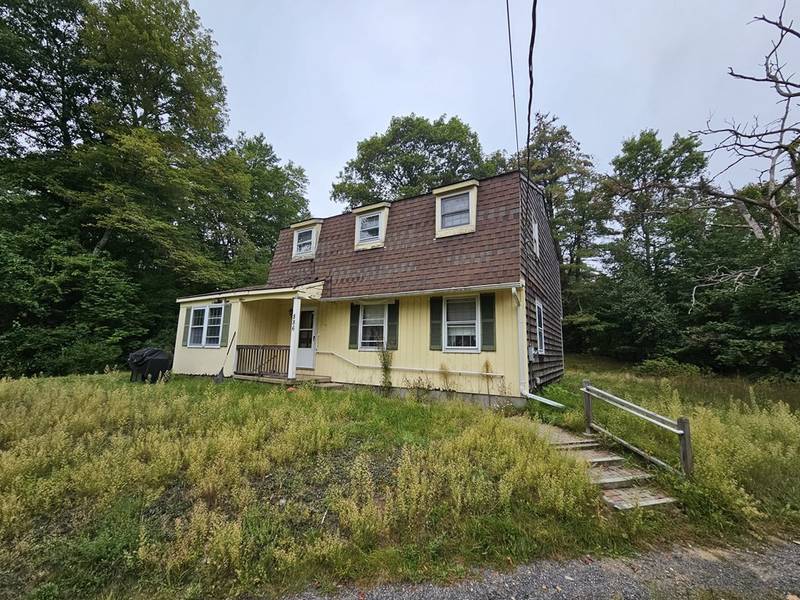 886 Brimfield Rd, Warren, MA 01083