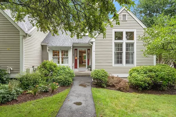 24 Brewster Ln #24, Acton, MA 01720