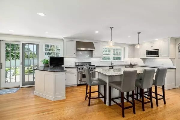Marblehead, MA 01945,9 Beacon Hill Rd