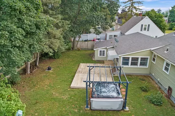 Goffstown, NH 03102,10 Davignon St