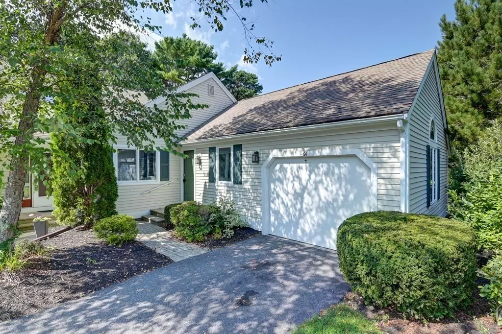 Mashpee, MA 02649,64 Pine Hill Blvd #64