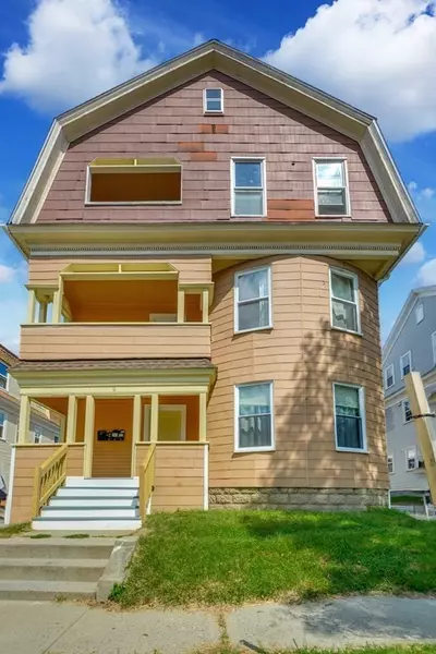 6 Euclid Ave, Worcester, MA 01610