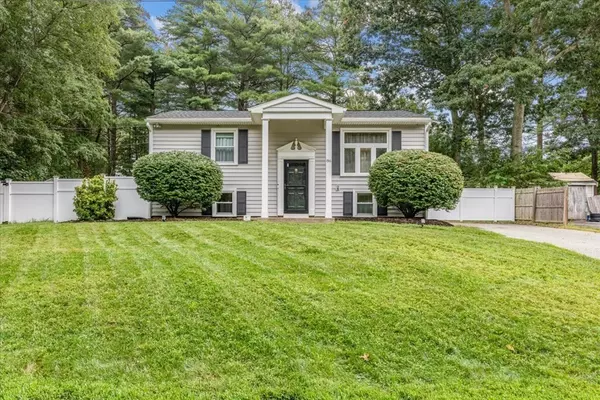 86 Esta Rd, Plymouth, MA 02360