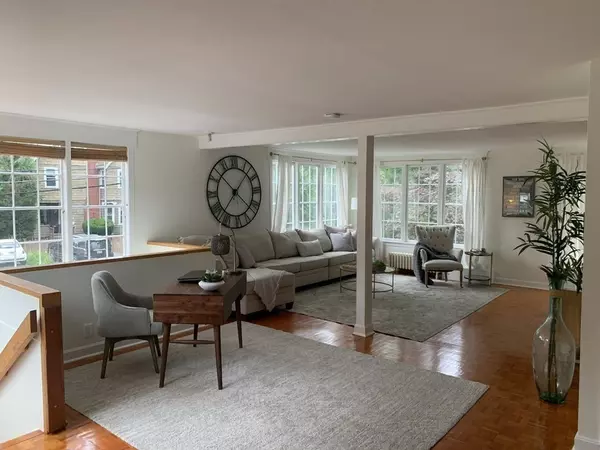 Newton, MA 02459,62 Pleasant Street